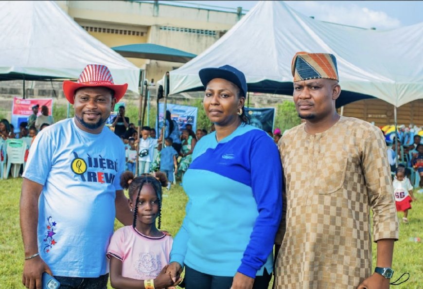 Ijebu Rewa Gifts Landed Property To 7-Year-Old Girl At Christmas Party admin Dec 26, 2025