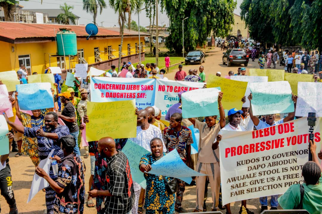 Awujale Stool: Protesters Endorse Suspension, Demand Stiff Penalties for Bribe Givers and Takers