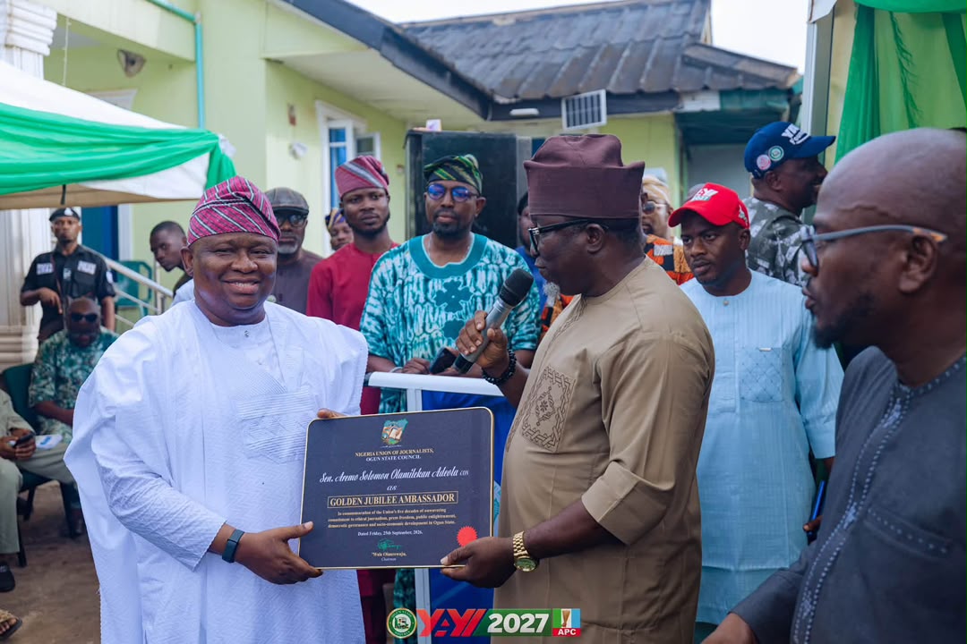Senator Adeola Pledges Stronger Support For Ogun NUJ, Unveils ITESIWAJU Agenda